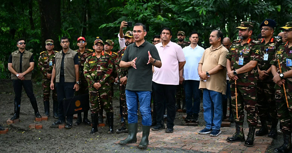 সেনা মহড়া পরিদর্শনে প্রধানমন্ত্রী, সক্ষমতা বাড়ানোর নির্দেশ