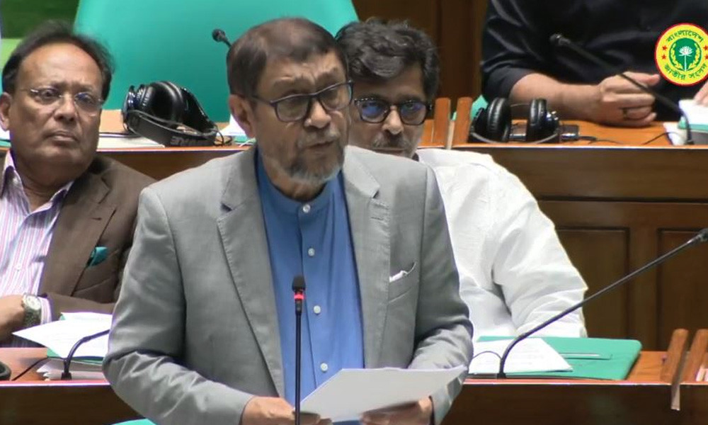 চিকিৎসকের পরামর্শ ছাড়া অ্যান্টিবায়োটিক বিক্রিতে অভিযান : স্বাস্থ্যমন্ত্রী