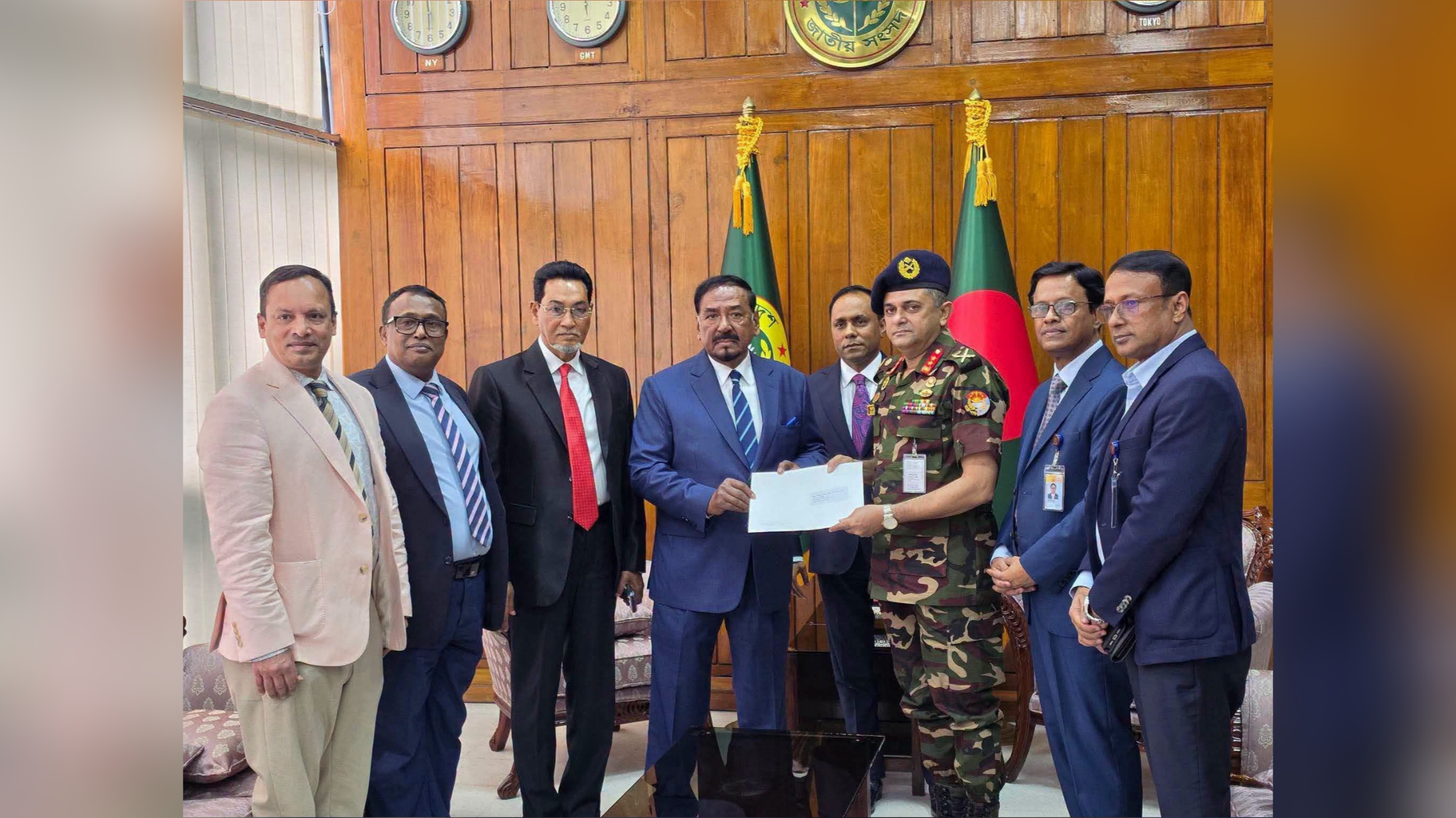 দেশের ভারপ্রাপ্ত রাষ্ট্রপতি হলেন স্পিকার হাফিজ উদ্দিন আহমদ
