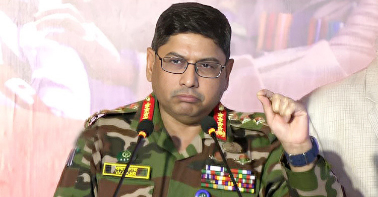 সেনাবাহিনীকে নিয়ে কটূক্তিকারীদের বয়স কম, বড় হলে ভুল বুঝতে পারবে : সেনাপ্রধান