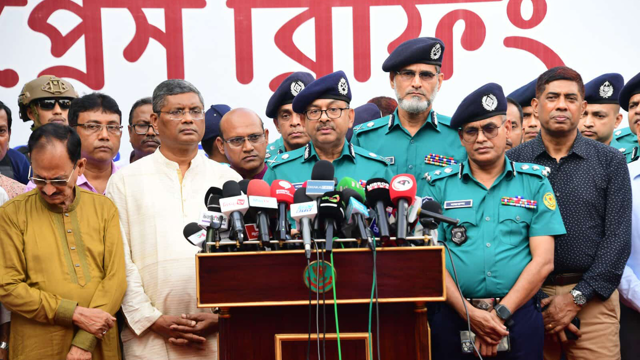 ঢাকায় ৮৯ পূজামণ্ডপ অধিক ঝুঁকিপূর্ণ : ডিএমপি কমিশনার